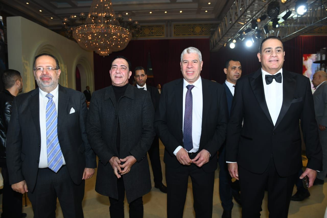 نجل مساعد وزير العدل يحتفل بزفافه في القاهرة (4) نجل مساعد وزير العدل يحتفل بزفافه في القاهرة (4)