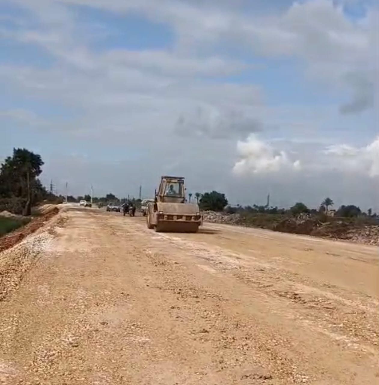 رصف طريق المريوطية نطاق مراكز أوسيم ومنشأة القناطر رصف طريق المريوطية نطاق مراكز أوسيم ومنشأة القناطر