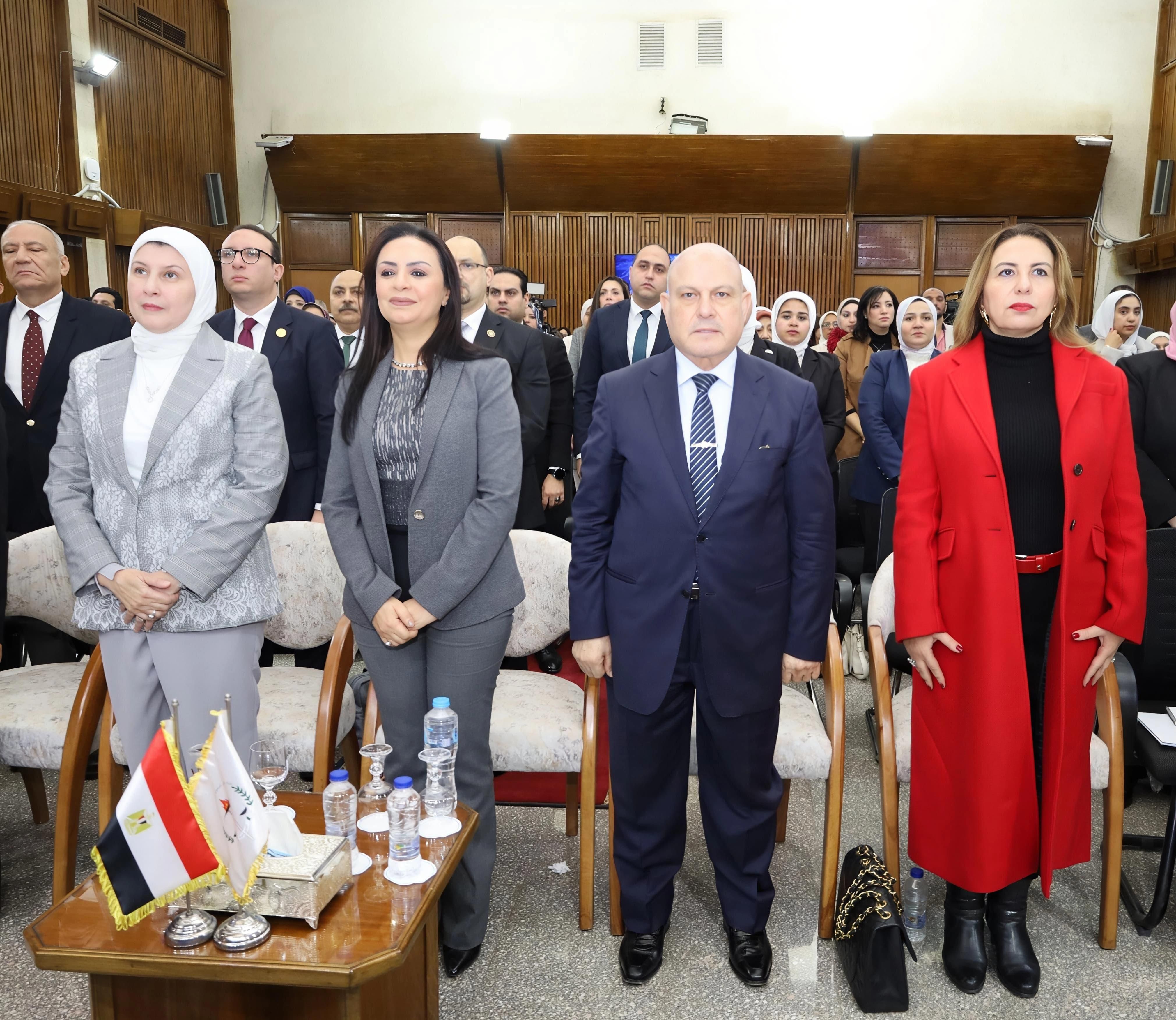 رئيس النيابة الإدارية يشهد المؤتمر السنوي ال25 بعنوان الأبعاد الاجتماعية والقانونية للذكاء الاصطناعي (3) رئيس النيابة الإدارية يشهد المؤتمر السنوي ال25 بعنوان الأبعاد الاجتماعية والقانونية للذكاء الاصطناعي (3)