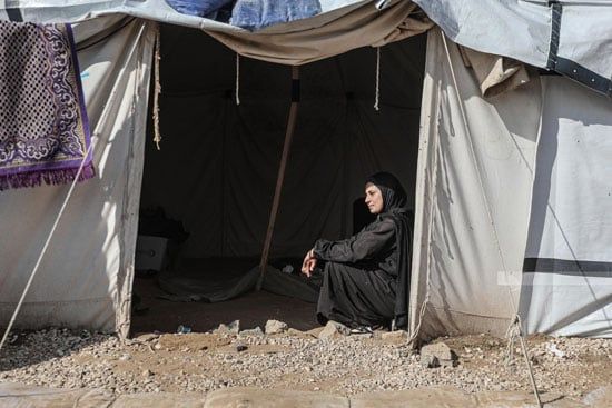 حياة صعبة داخل الخيام بغزة