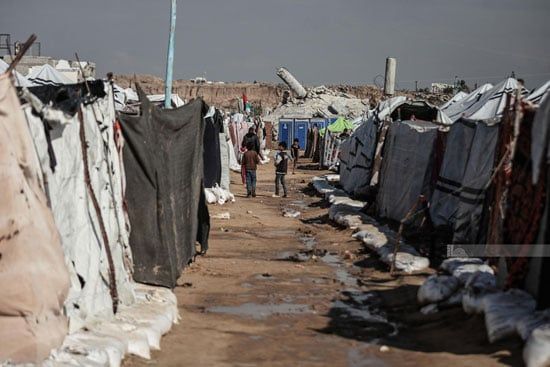 خيام النازحين