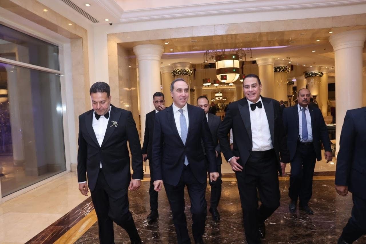 2ed249a8-07de-4238-a266-39c1d10e57a5 2ed249a8-07de-4238-a266-39c1d10e57a5