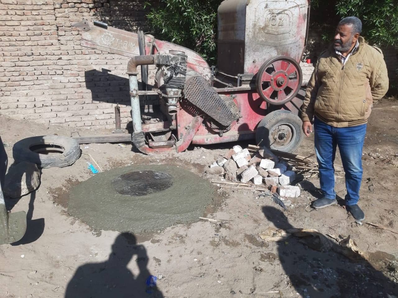 حل أزمة غرفة صرف صحى بدون غطاء في أرمنت الحيط حل أزمة غرفة صرف صحى بدون غطاء في أرمنت الحيط