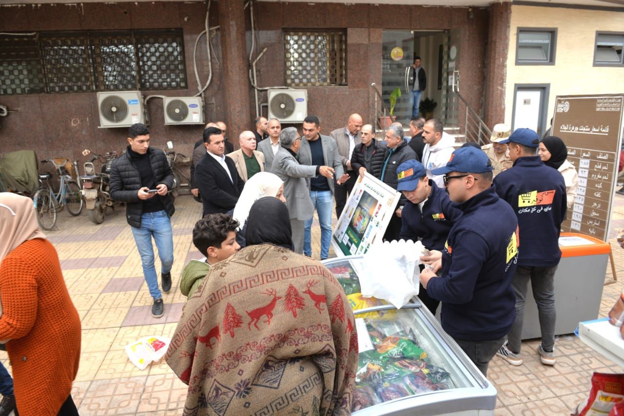 جانب من الزيارة والتفقد للمنفذ (4) جانب من الزيارة والتفقد للمنفذ (4)