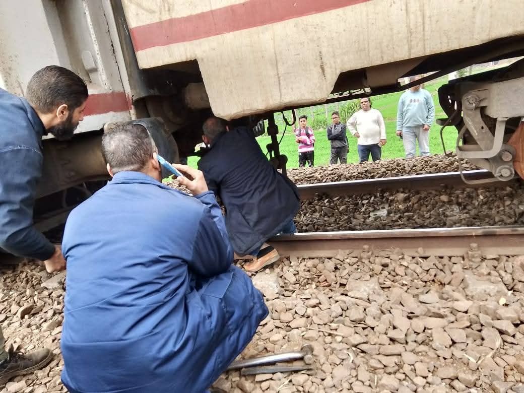 خروج قطار عن القضبان بالحامول (1) خروج قطار عن القضبان بالحامول (1)