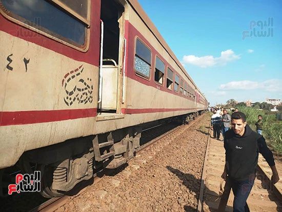 خروج-قطار-عن-القضبان-بمحطة-الحامول-فى-المنوفية-(4)