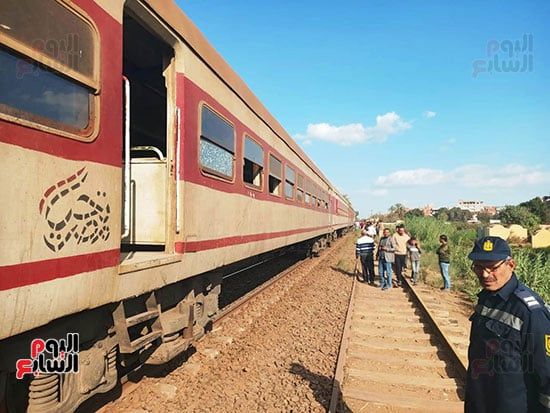 خروج-قطار-عن-القضبان-بمحطة-الحامول-فى-المنوفية-(2)