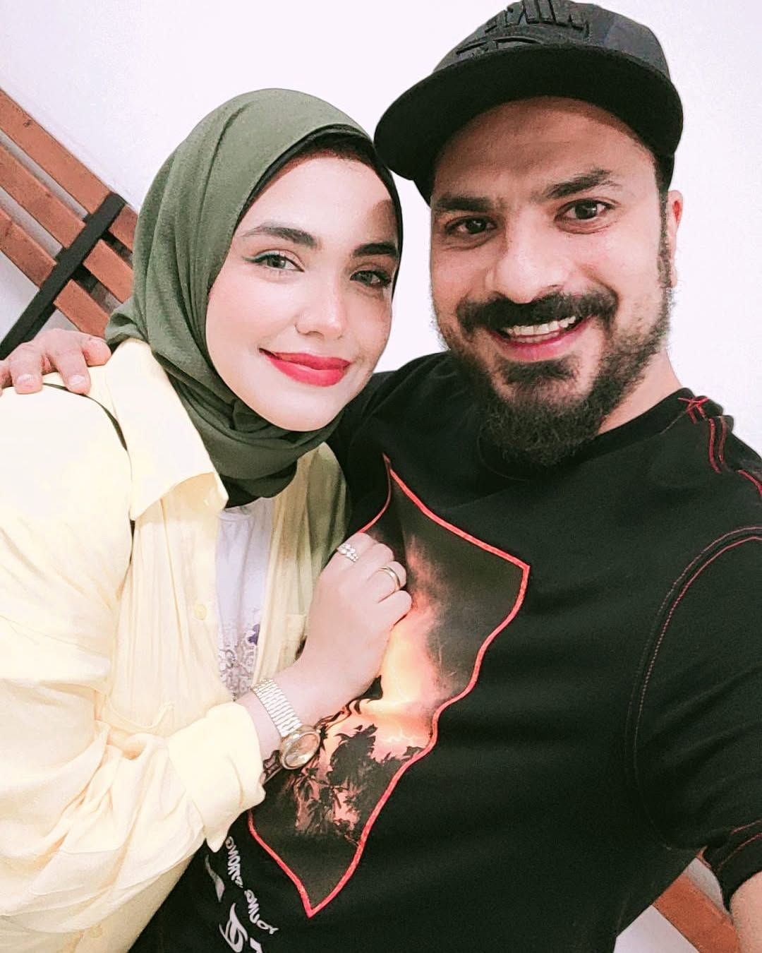 مصطفى ربيع مع طليقته سارة ربيع مصطفى ربيع مع طليقته سارة ربيع