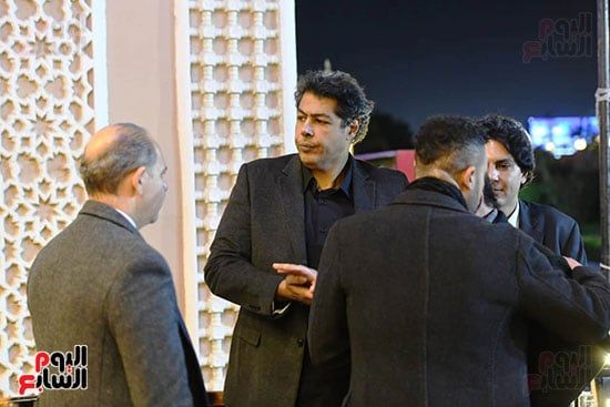 عمرو متولى يتلقى العزاء فى والدته عمرو متولى يتلقى العزاء فى والدته