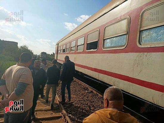 خروج-قطار-عن-القضبان-بمحطة-الحامول-فى-المنوفية-(12)