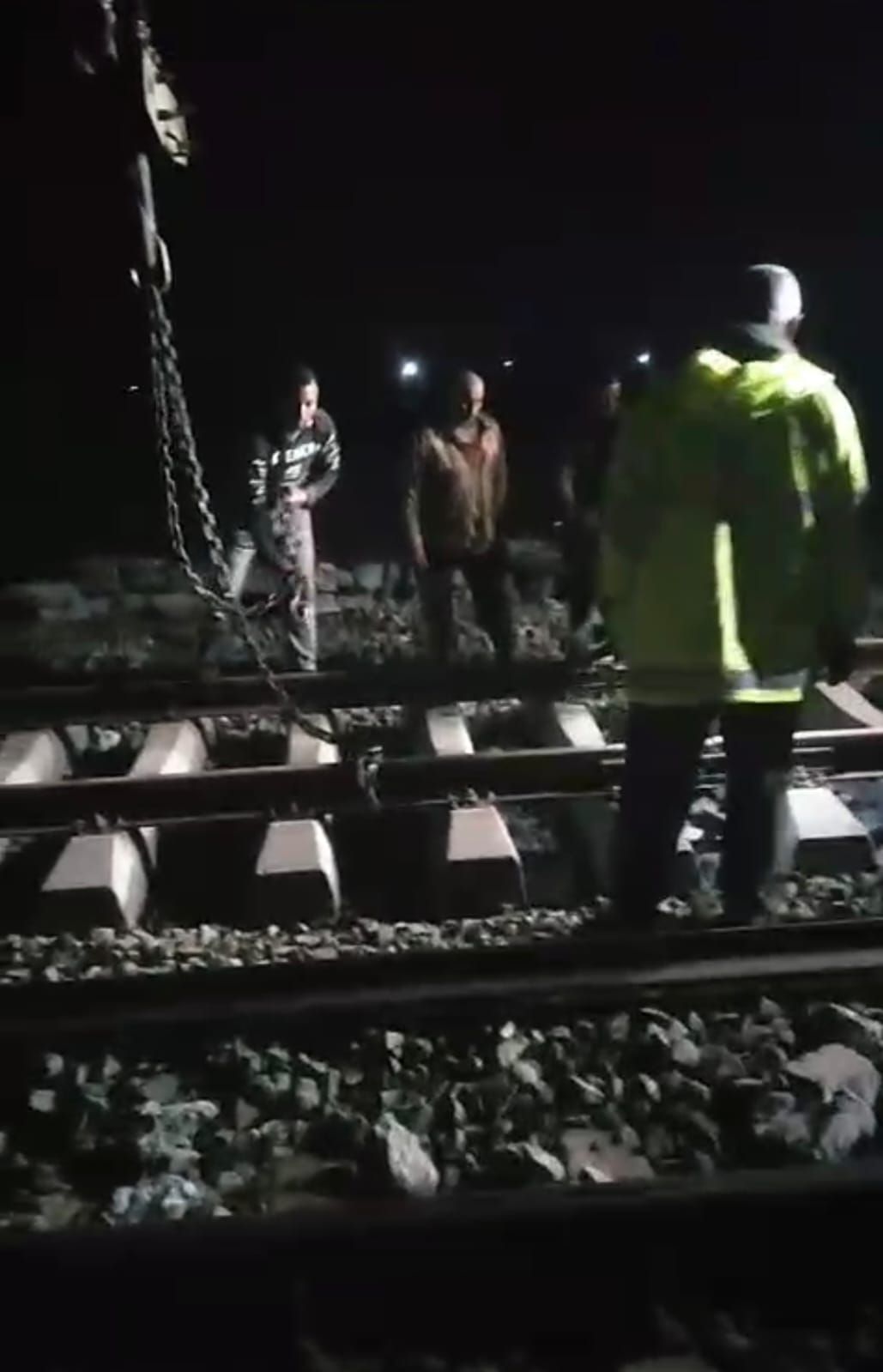 جانب من أعمال الإصلاح جانب من أعمال الإصلاح