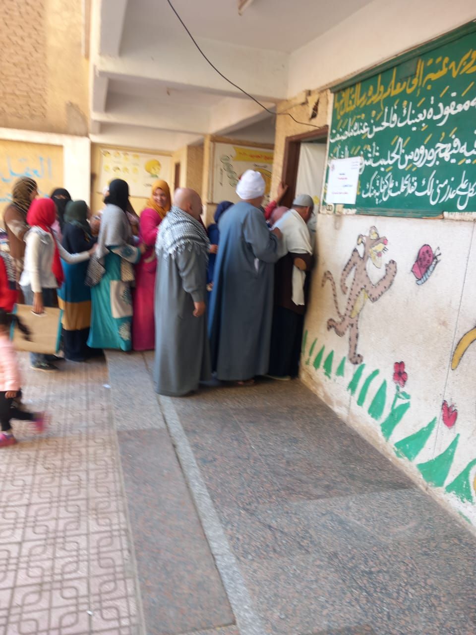 السيدات يتصدرن المشهد بجولة الإعادة بانتخابات مجلس النواب ببنها في القليوبية (4) السيدات يتصدرن المشهد بجولة الإعادة بانتخابات مجلس النواب ببنها في القليوبية (4)