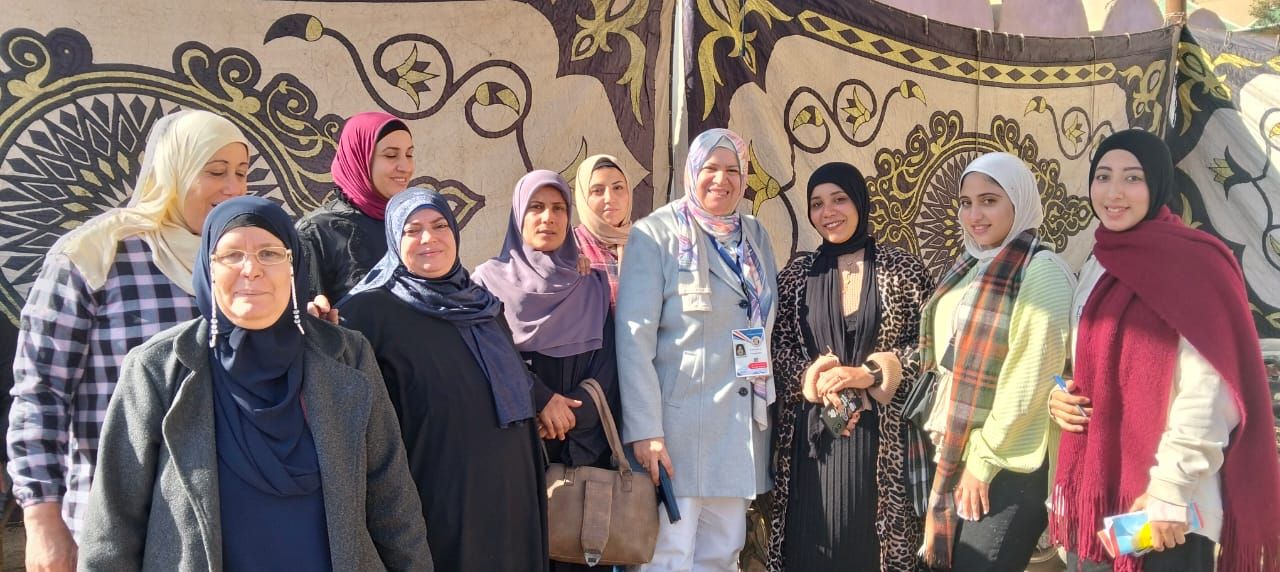 عضوات المجلس القومى بالشرقية يتفقد اللجان الانتخابية (1) عضوات المجلس القومى بالشرقية يتفقد اللجان الانتخابية (1)