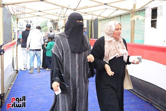السيدات في اليوم الثاني للانتخابات السيدات في اليوم الثاني للانتخابات