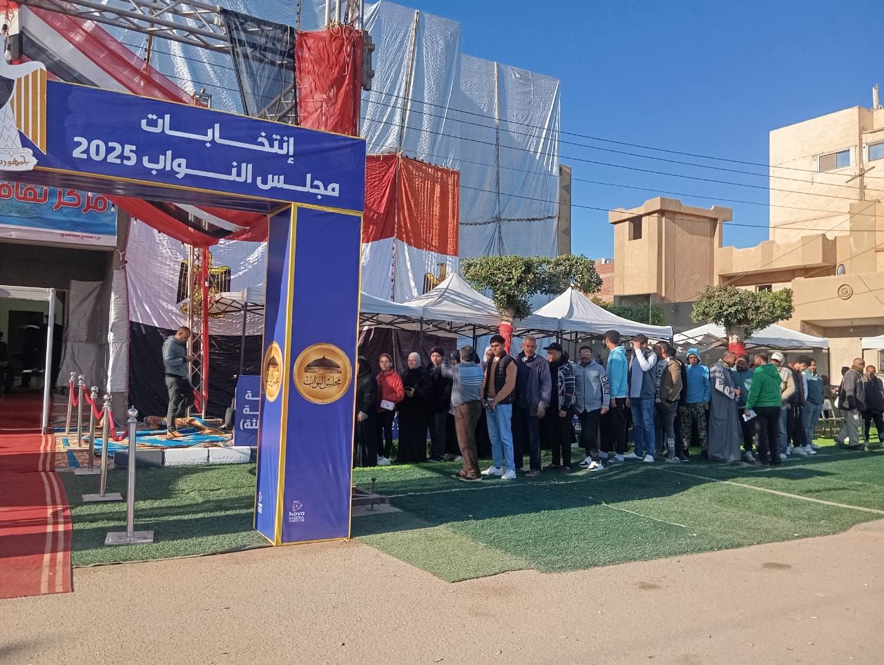 طوابير الأنتخابات بالإسماعيلية (5) طوابير الأنتخابات بالإسماعيلية (5)