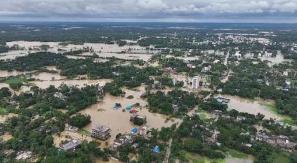 ارتفاع حصيلة ضحايا فيضانات إندونيسيا إلى أكثر من 800 شخص