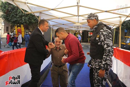 كبار السن فى اللجان كبار السن فى اللجان