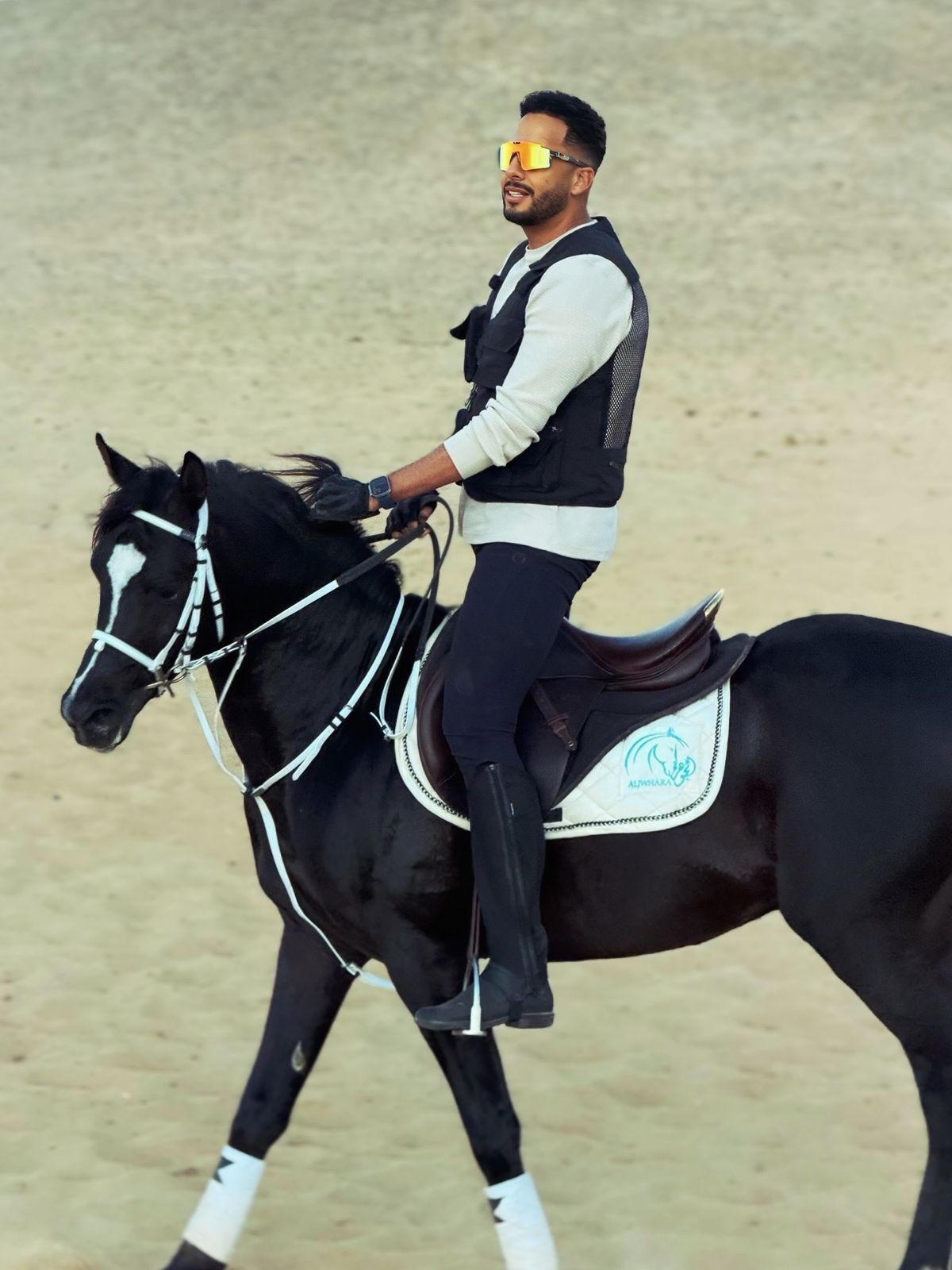 الفنان عصام السقا الفنان عصام السقا