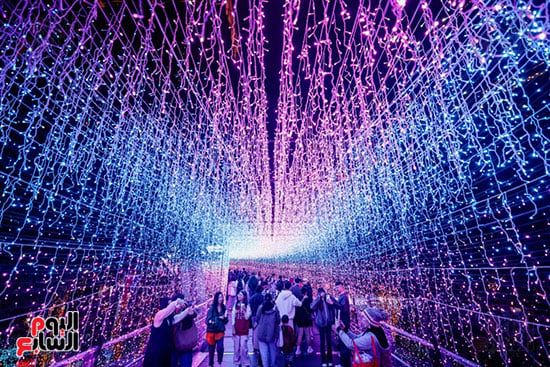 ممرات مزينة بالأضواء ممرات مزينة بالأضواء