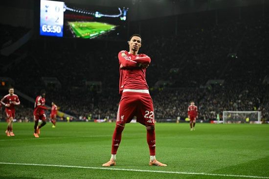 احتفال إيكيتيكي بالهدف احتفال إيكيتيكي بالهدف