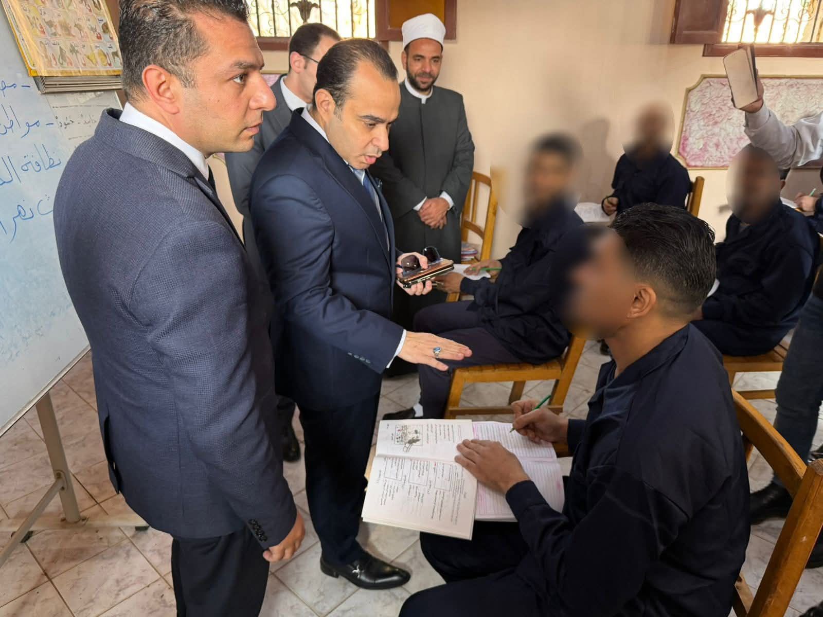 لنيابة العامة تُجري تفتيشًا لمركزي إصلاح وتأهيل (وادي النطرون – أبي زعبل ١ (11) لنيابة العامة تُجري تفتيشًا لمركزي إصلاح وتأهيل (وادي النطرون – أبي زعبل ١ (11)