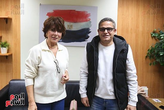 أنوشكا والكاتب الصحفي عبد الفتاح عبد المنعم رئيس التحرير