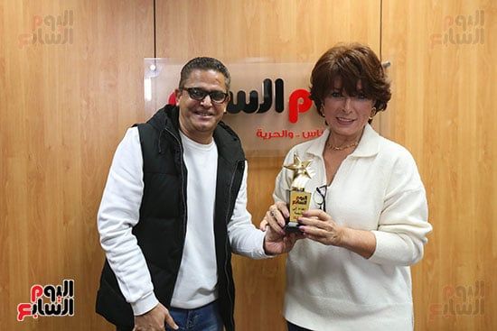 تكريم أنوشكا في اليوم السابع