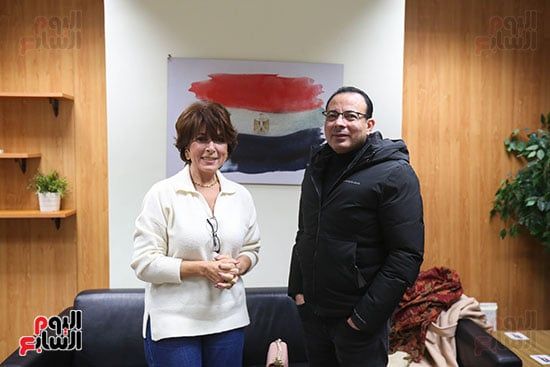 الكاتب الصحفي دندراوي الهواري رئيس التحرير التنفيذي مع أنوشكا