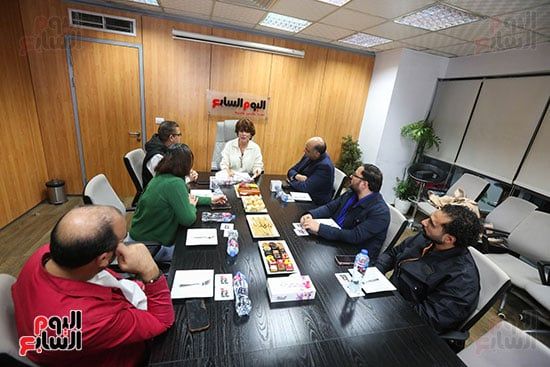 جانب من الندوة جانب من الندوة