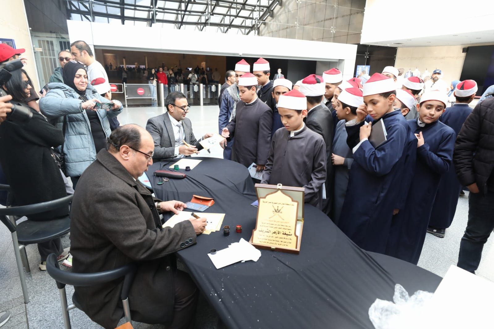 جولة لطلاب الأزهر بمتحف الحضارة