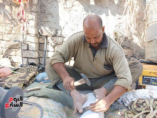 الجزء الثانى من مهنة نافخ الكير