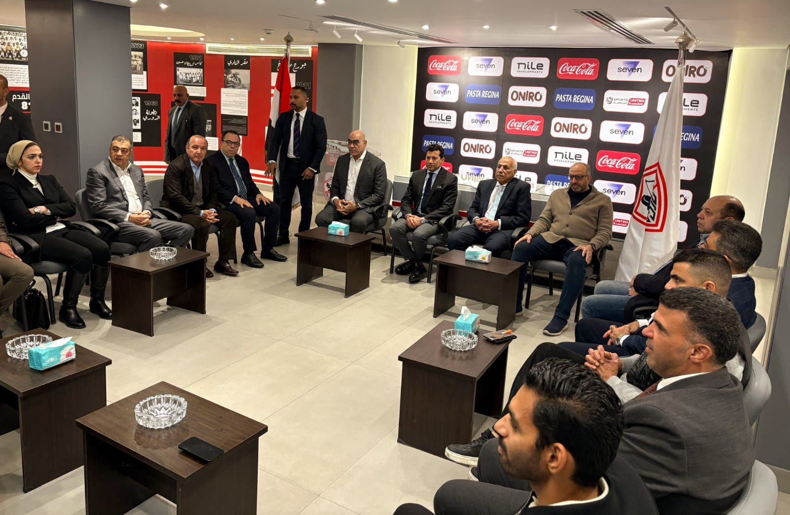 زيارة وزير الشباب والرياضة الى نادى الزمالك (2)