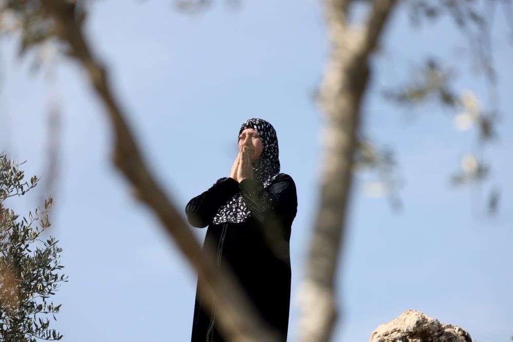 جرافات إسرائيلية وهي تسوي الأراضي الزراعية في بلدة سلات الحارثية، قرب مدينة جنين بالضفة الغربية، (6)