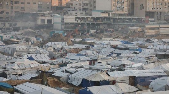 خيام النازحين ومعاناة الشتاء فى غزة