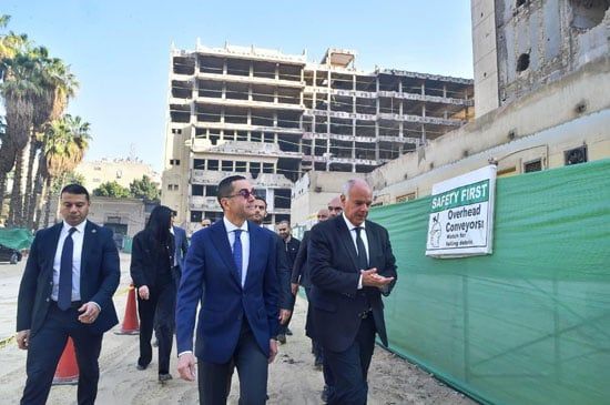 b70146fd-00d1-4438-b916-21f8e2a02b1c