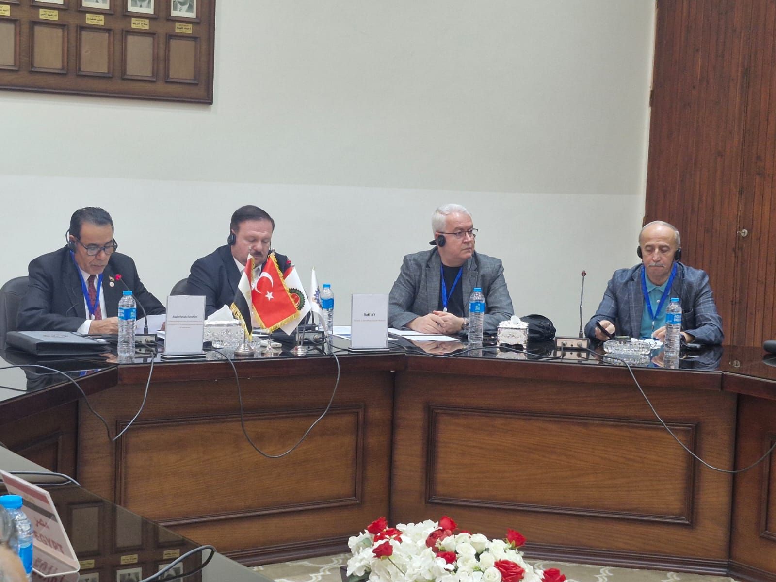 نقابتا الغزل والنسيج فى مصر وتركيا يبحثان فرص التعاون