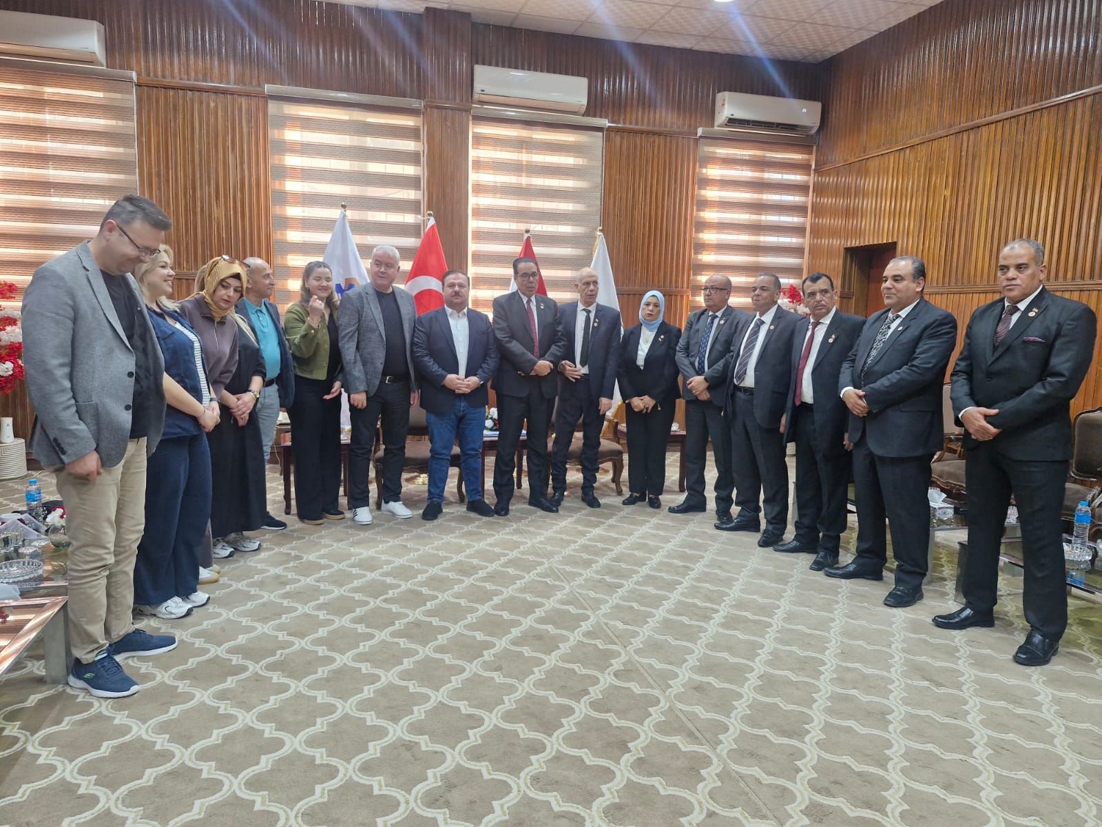 جانب من زيارة الوفد التركى لنقابة الغزل والنسيج لمصر