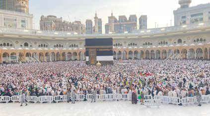 تخصيص مسارات لكبار السن وذوي الإعاقة في المسجد الحرام