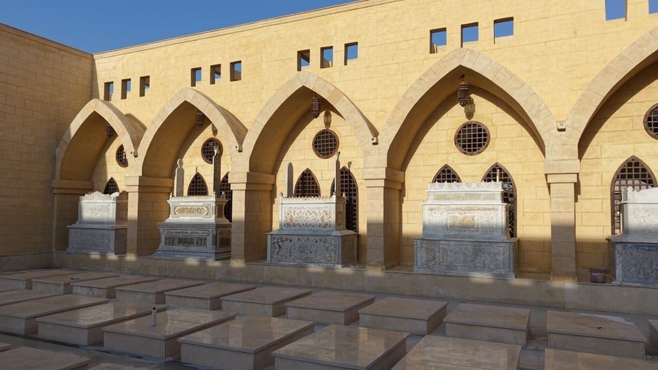 مقابر تحيا مصر للخالدين (3)