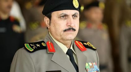 الفريق البسامي يصدر قرارات ترقية 1911 فردًا من منسوبي الأمن العام