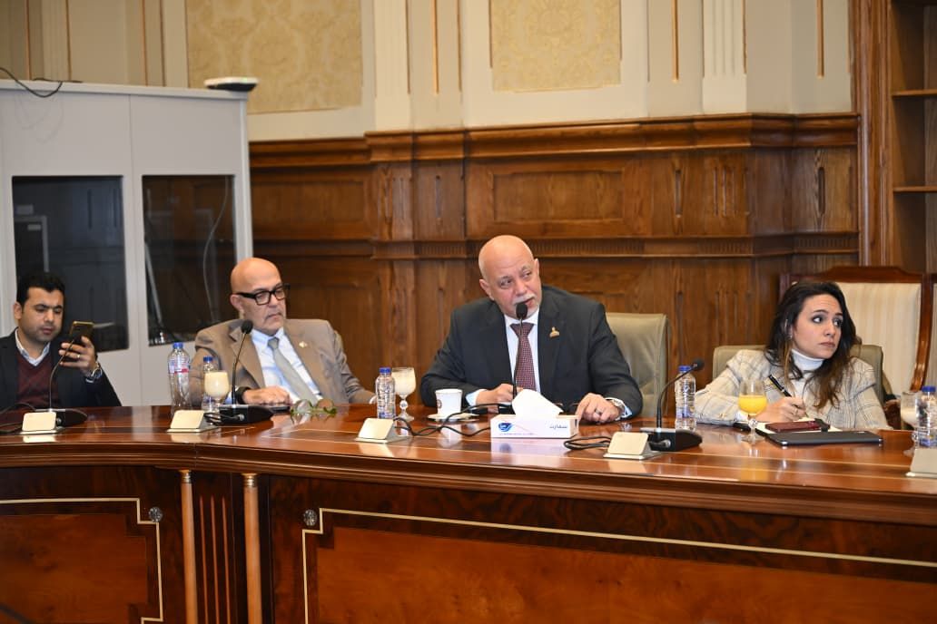 اجتماع لجنة حقوق الإنسان بمجلس الشيوخ مع وزير الخارجية (2)