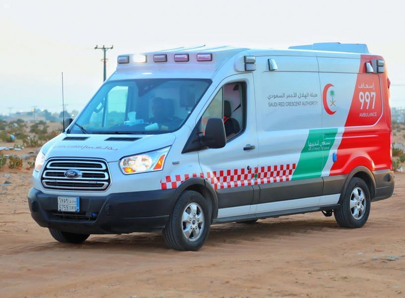 الهلال الأحمر بحائل ينقذ مواطنًا سقط في فوهة بركان