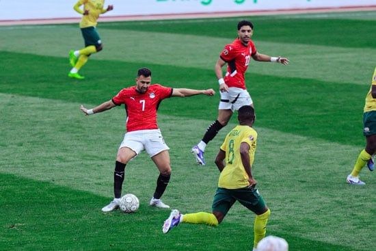 محمود ترزيجيه وجانب من المباراة