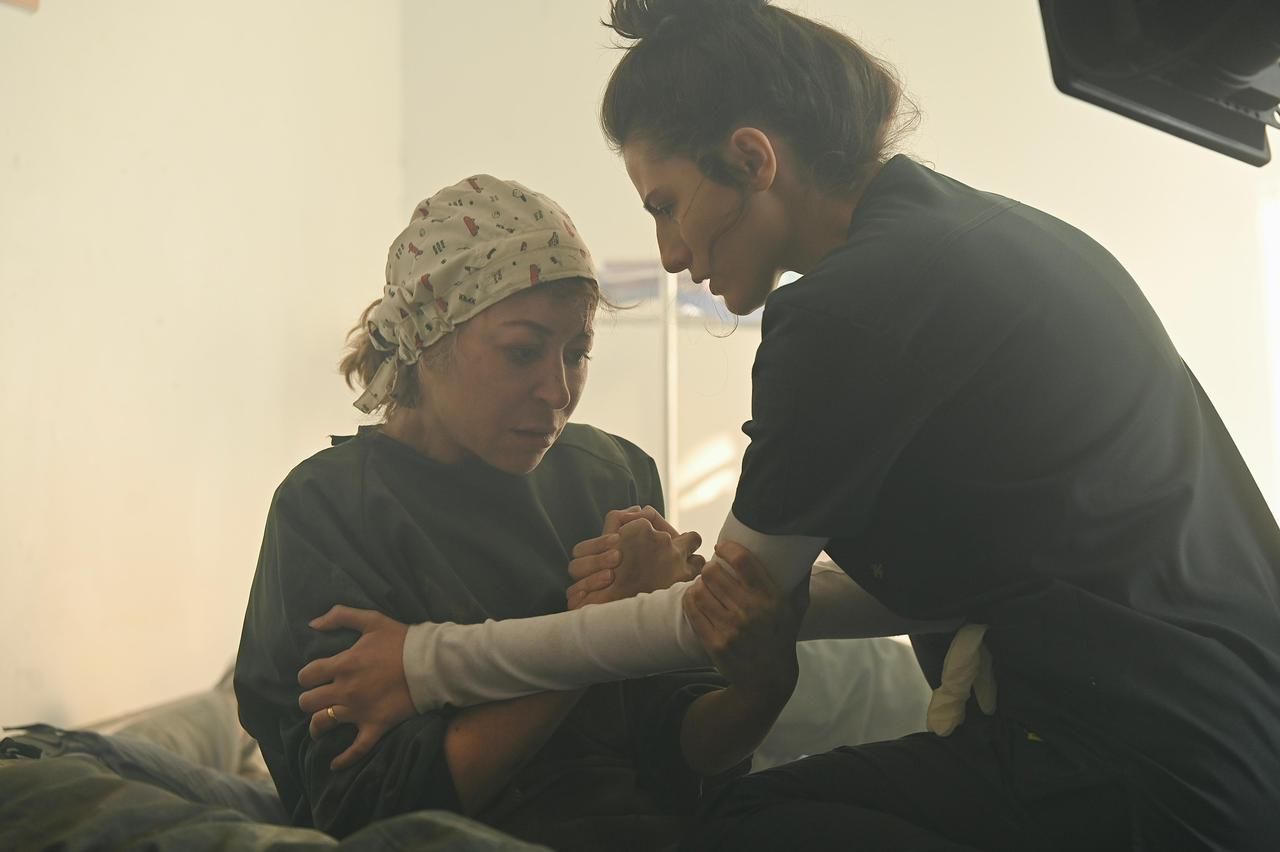 كواليس مسلسل تحت الحصار بطولة منة شلبي وإياد نصار