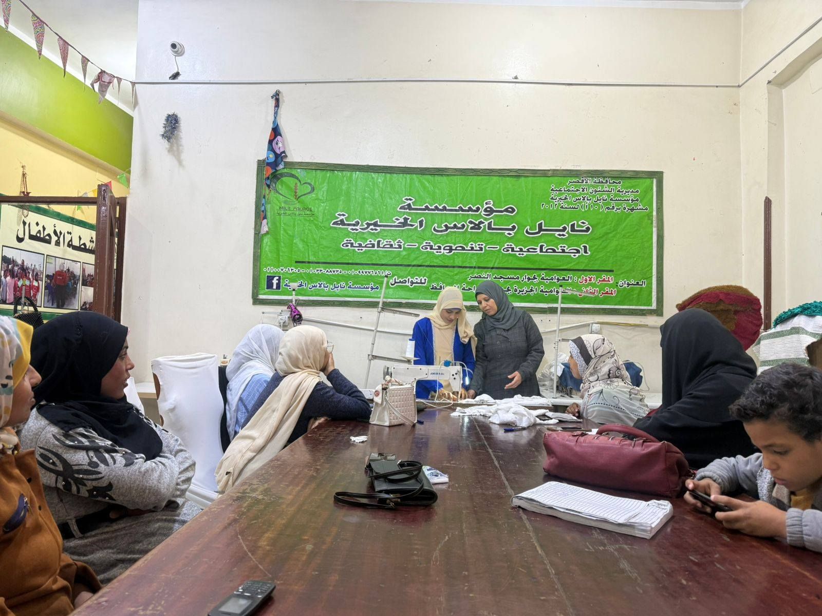 فعاليات ورشة عمل تدريبية عن أساسيات الخياطة والتفصيل