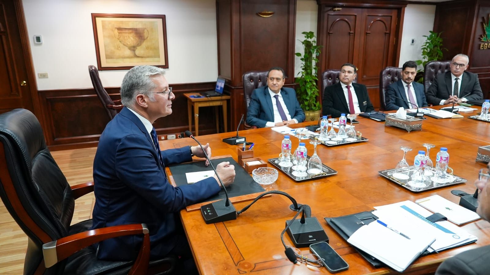 8d8ccc5a-9e5b-4ef9-b864-f8ccd8516c09 8d8ccc5a-9e5b-4ef9-b864-f8ccd8516c09