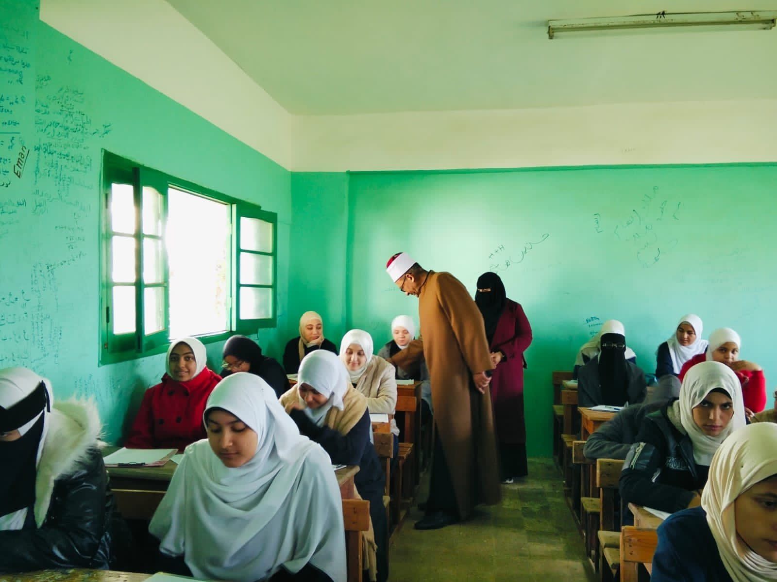 انتظام لجان الصف الاول والثانوي بمعاهد كفر الشيخ الأزهرية انتظام لجان الصف الاول والثانوي بمعاهد كفر الشيخ الأزهرية