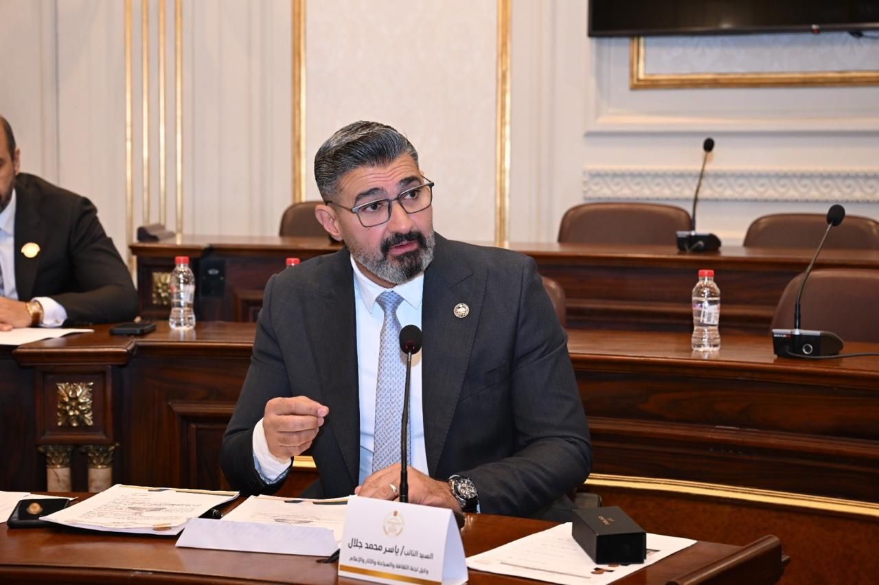 النجم وعضو مجلس الشيوخ المصرى ياسر جلال