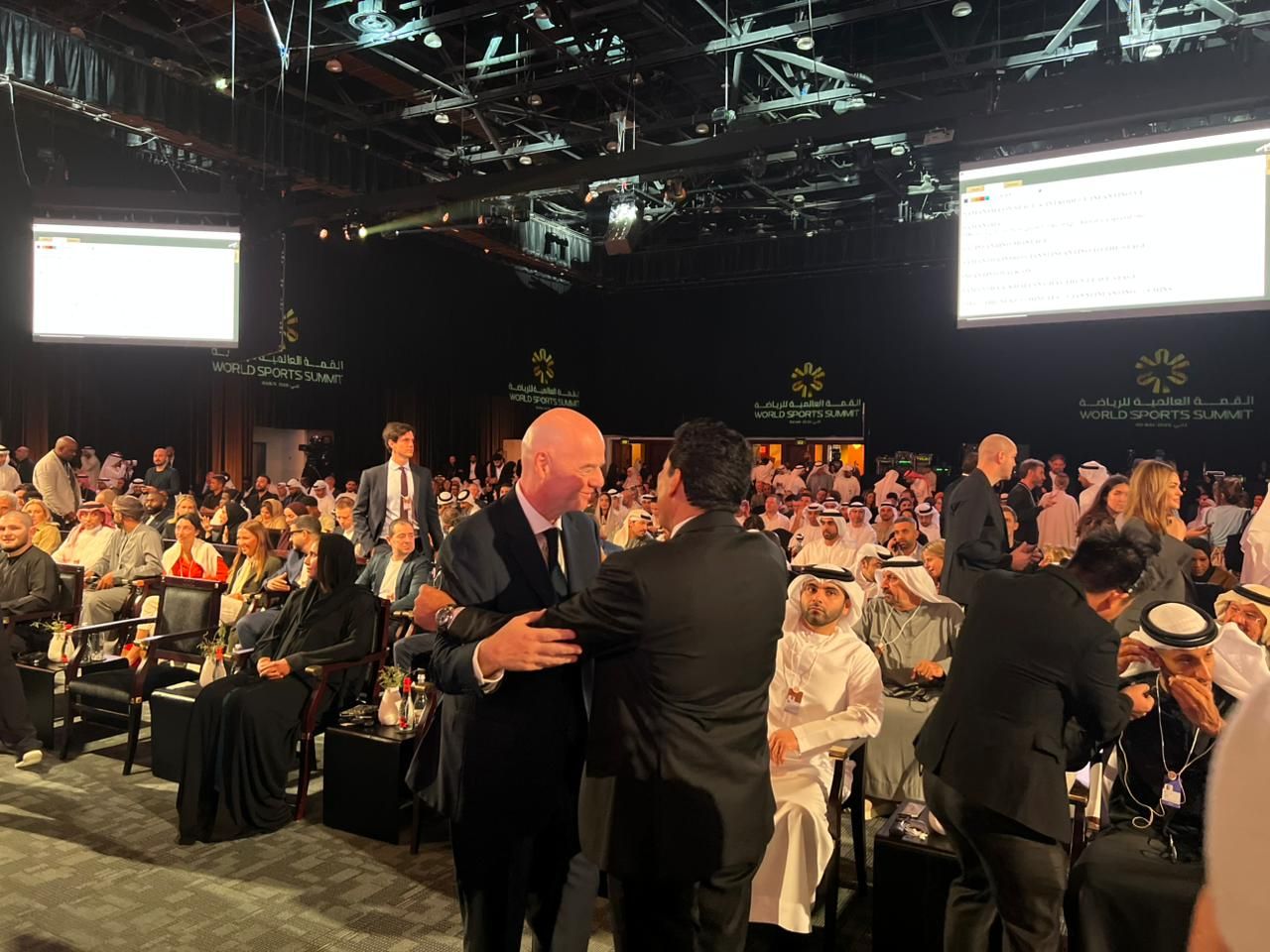 وزير الرياضة و انفانتينو