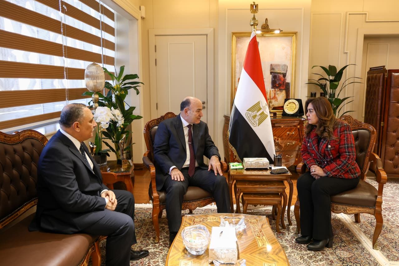 c4670f79-8029-4bed-8453-de52893e0364